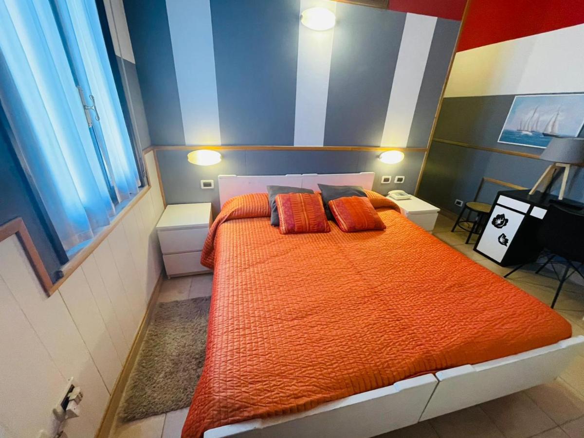 Hotel Azzurra Салсомаджоре Терме Екстериор снимка