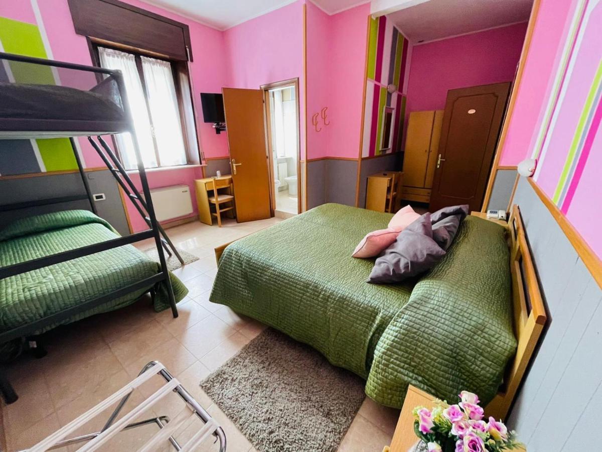 Hotel Azzurra Салсомаджоре Терме Екстериор снимка