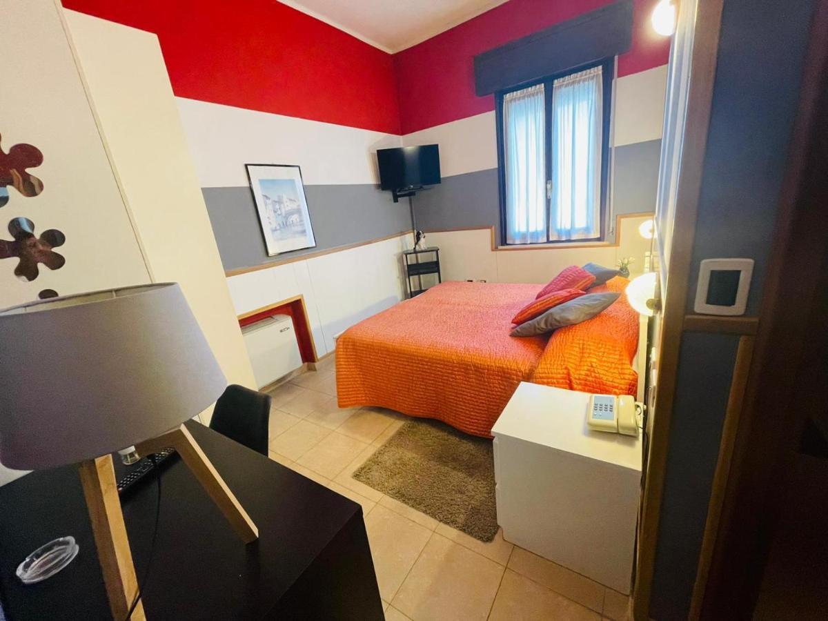 Hotel Azzurra Салсомаджоре Терме Екстериор снимка