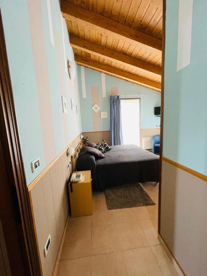 Hotel Azzurra Салсомаджоре Терме Екстериор снимка